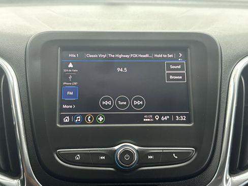 Used 2023 Chevrolet Equinox LT image 22