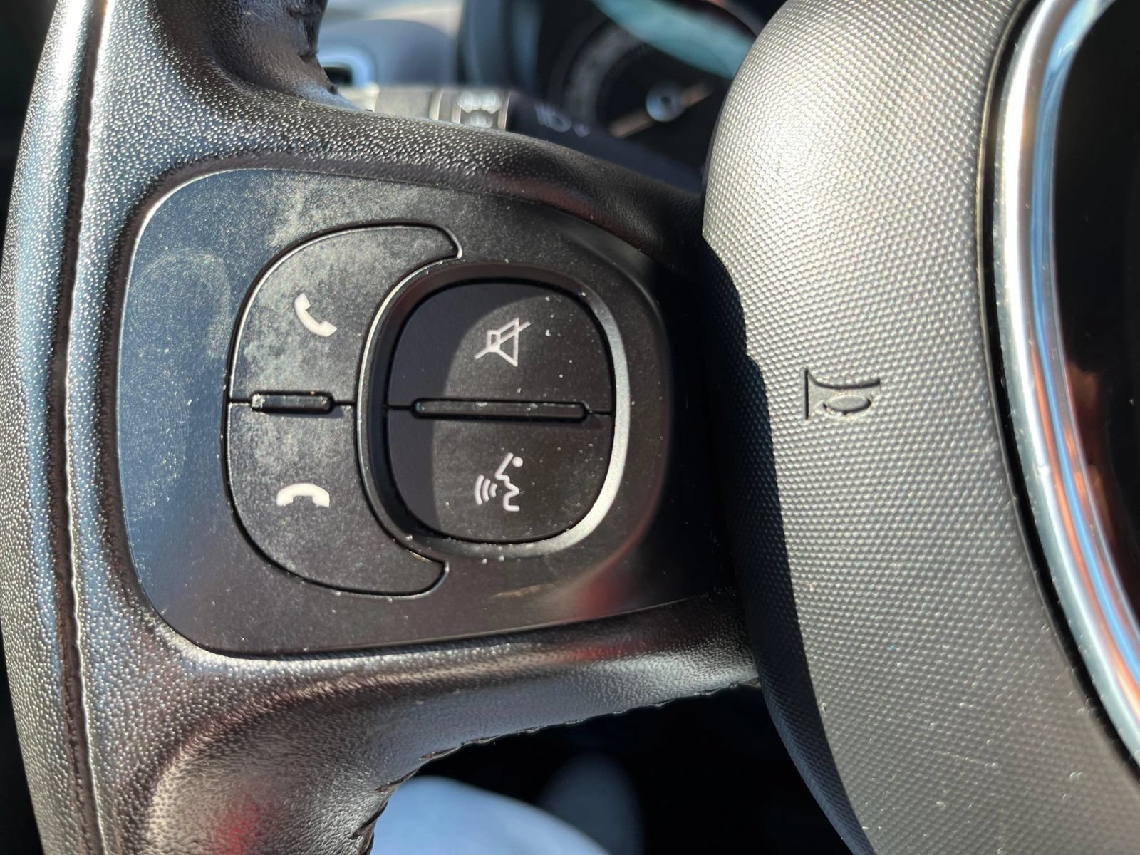 Used 2017 FIAT 500L Pop FWD image 14