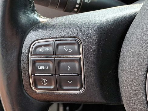 Used 2015 Jeep Wrangler Sport AWD/4WD image 21