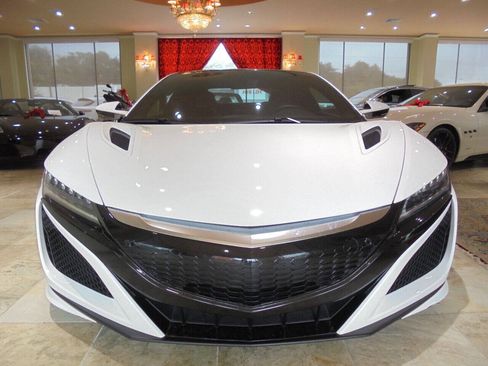 Used 2017 Acura NSX AWD/4WD image 2