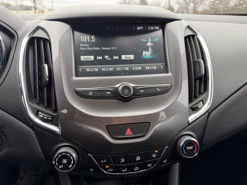 Used 2016 Chevrolet Cruze LT w/ Convenience Package image 14