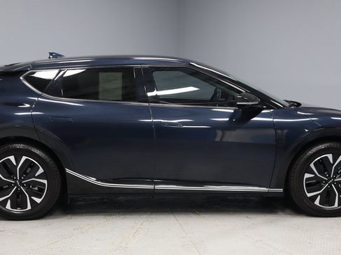 Used 2022 Kia EV6 Wind image 11