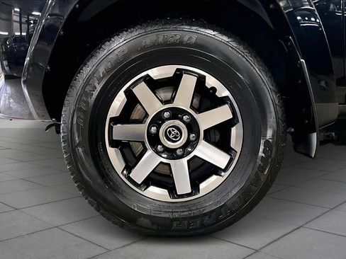 Used 2023 Toyota 4Runner TRD Off-Road Premium w/ Off Road Premium Plus Package image 11