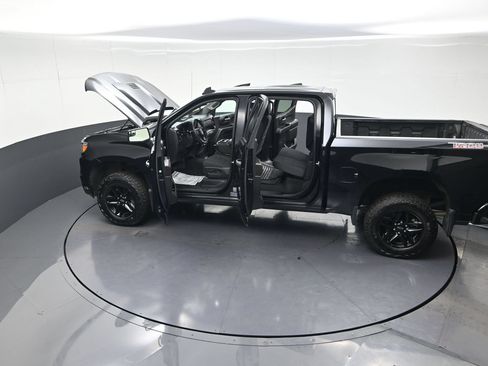 Used 2025 Chevrolet Silverado 1500 Custom Trail Boss AWD/4WD image 15