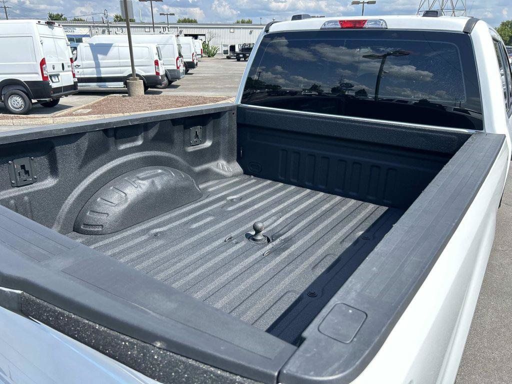 Used 2022 Ford F250 XLT w/ FX4 Off-Road Package AWD/4WD image 16