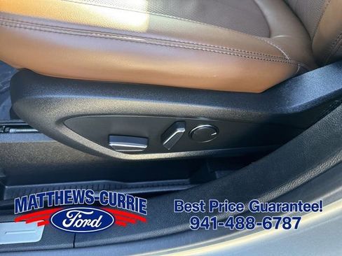 Used 2023 Lincoln Nautilus Reserve FWD image 10