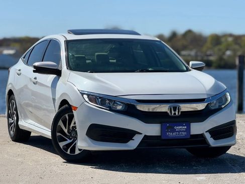Used 2017 Honda Civic EX image 2