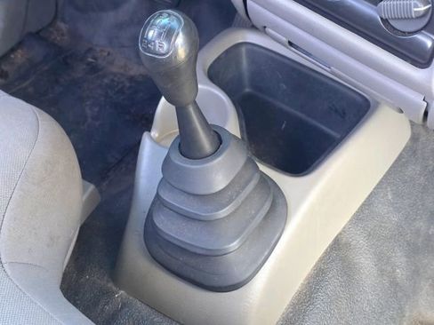 Used 2003 GMC Sonoma SL image 16