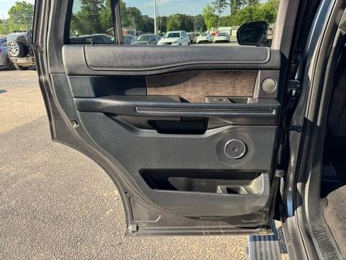 Used 2019 Ford Expedition Limited w/ Special Edition Package AWD/4WD image 15