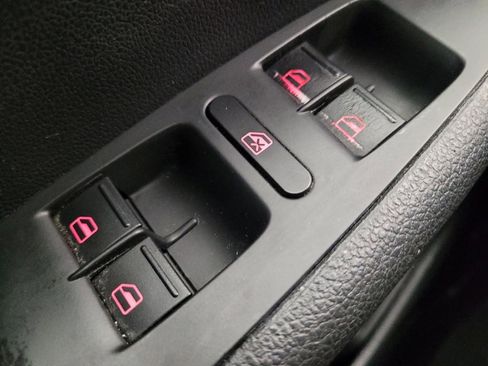 Used 2017 Volkswagen Jetta S image 27