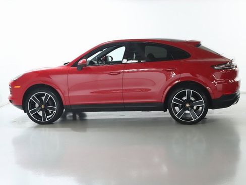 Used 2021 Porsche Cayenne Coupe image 4