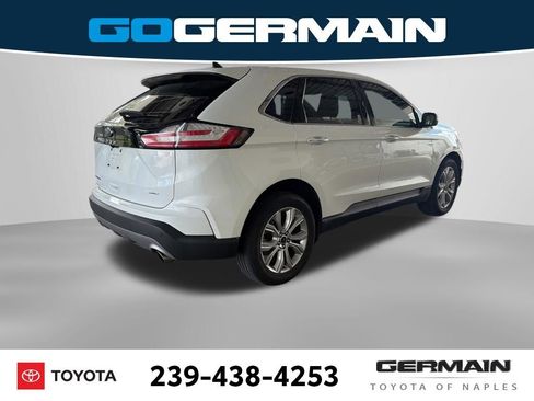 Used 2022 Ford Edge Titanium AWD/4WD image 10