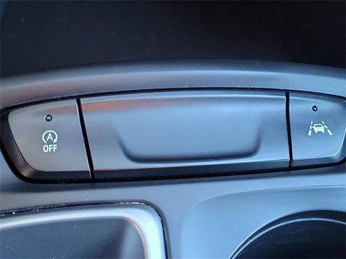 Used 2025 Chevrolet Trax LS image 15