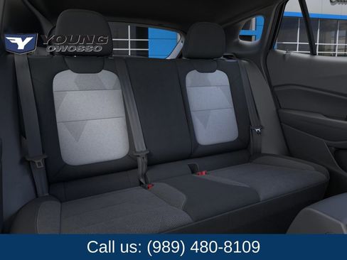 New 2026 Chevrolet Trax RS w/ Sunroof Package FWD image 17