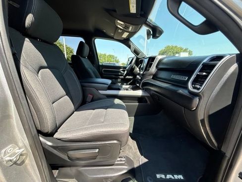 Used 2020 RAM 1500 Big Horn AWD/4WD image 12