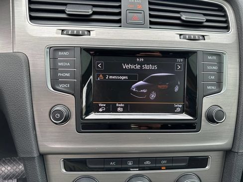Used 2015 Volkswagen Golf S w/ Lighting Package FWD image 18