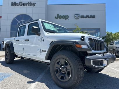 New 2025 Jeep Gladiator Sport