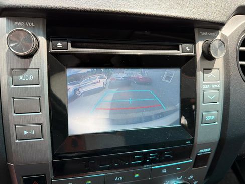 Used 2017 Toyota Tundra SR AWD/4WD image 13