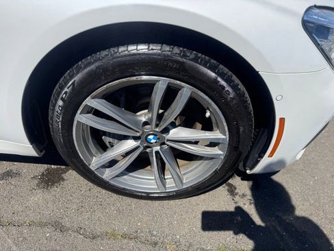 Used 2016 BMW 750i xDrive AWD/4WD image 19