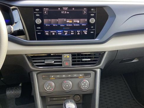 Used 2022 Volkswagen Taos SE image 20