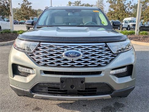 Certified 2020 Ford Explorer Platinum w/ Premium Technology Package image 8