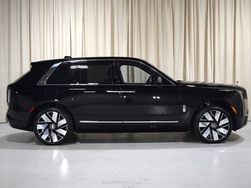 New 2026 Rolls-Royce Cullinan image 13