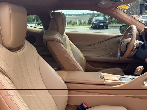 Used 2020 Lexus LC 500 Coupe w/ Touring Package RWD image 33
