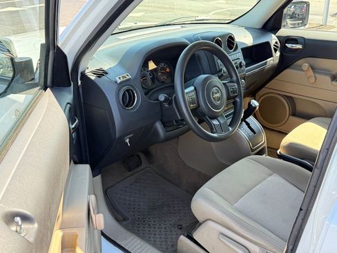 Used 2014 Jeep Patriot Sport AWD/4WD image 10