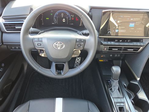 Certified 2025 Toyota Camry SE image 16