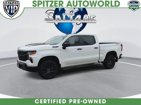 Used 2023 Chevrolet Silverado 1500 Custom Trail Boss w/ LPO, Dark Essentials Package AWD/4WD image 5