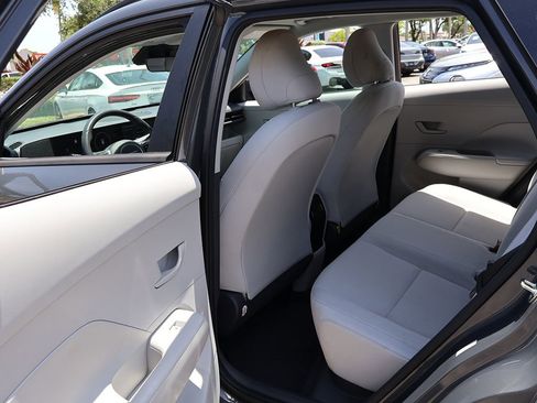 Used 2024 Hyundai Kona SEL FWD image 32
