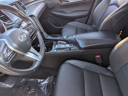 Certified 2024 INFINITI QX50 Luxe image 19