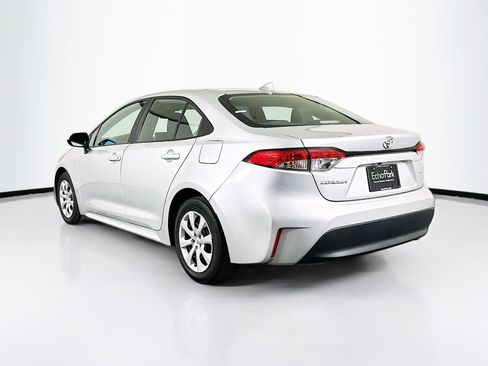 Used 2025 Toyota Corolla LE image 5