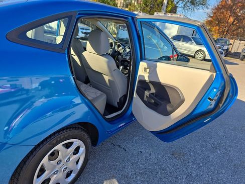 Used 2013 Ford Fiesta SE image 26