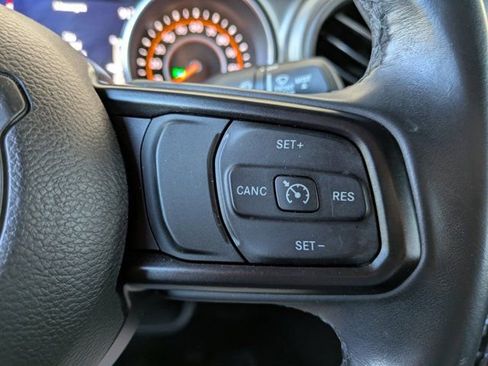 Used 2018 Jeep Wrangler Unlimited Sport S image 20