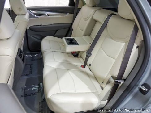 Certified 2023 Cadillac XT5 Premium Luxury w/ LPO, Floor Liner Package image 11