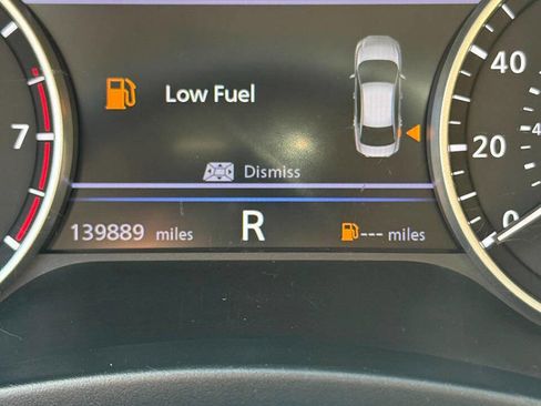 Used 2020 Nissan Sentra SR image 28