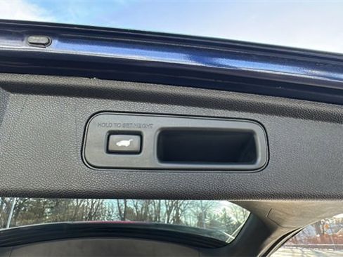 Used 2023 Honda Odyssey EX-L image 42