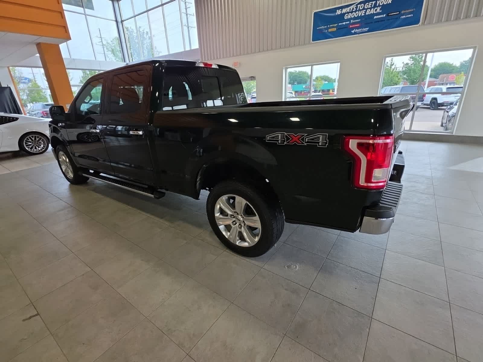 Used 2016 Ford F150 XLT w/ Equipment Group 302A Luxury AWD/4WD image 12