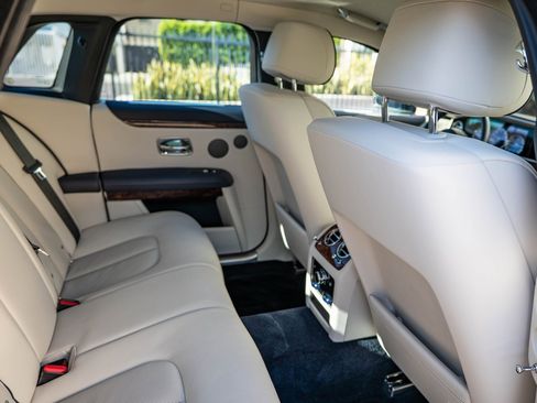 Used 2024 Rolls-Royce Ghost image 33