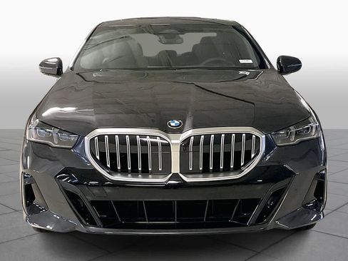 New 2026 BMW 530i 530i w/ M Sport Package image 3