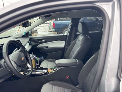 Used 2024 Chevrolet Trax LT w/ Driver Confidence Package image 7