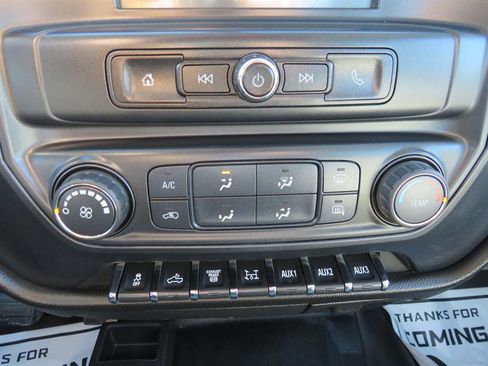 Used 2016 GMC Sierra 3500 4x4 Crew Cab w/ Sierra Convenience Package image 18