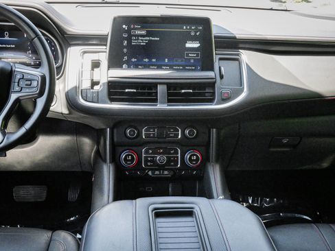Used 2024 Chevrolet Suburban RST RWD image 29