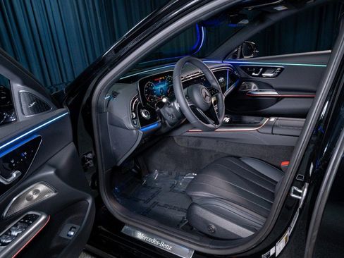 New 2026 Mercedes-Benz E 450 4MATIC Sedan image 10
