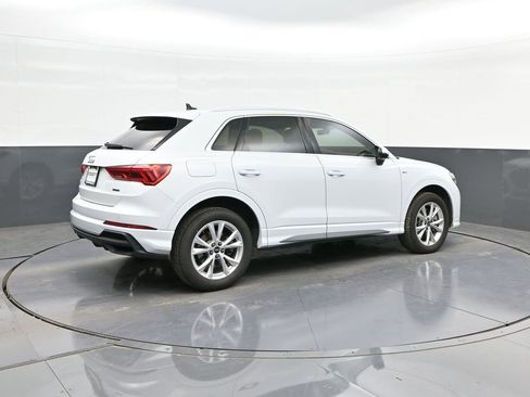 Used 2023 Audi Q3 2.0T Premium Plus w/ Premium Plus Package image 15