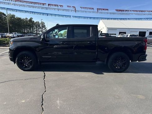 Certified 2025 Chevrolet Silverado 1500 High Country w/ Midnight Edition AWD/4WD image 5