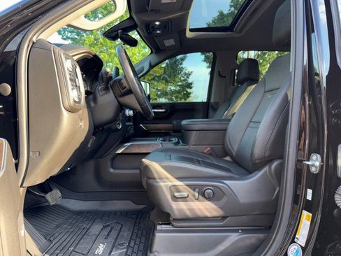 Used 2022 GMC Sierra 3500 Denali w/ Denali Ultimate Package AWD/4WD image 10