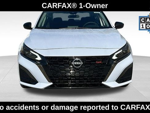Used 2025 Nissan Altima 2.5 SR FWD image 2