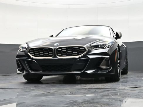 Used 2024 BMW Z4 M40i w/ Premium Package image 28